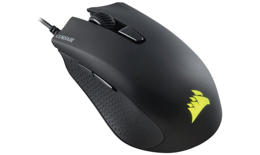 Corsair Harpoon RGB - второе место среди лучших недорогих игровых мышек