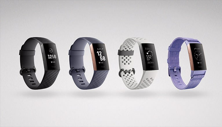 Fitbit Charge 3 стали почти умными часами
