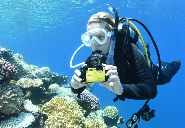 Nikon Coolpix W300 создан для экстрима