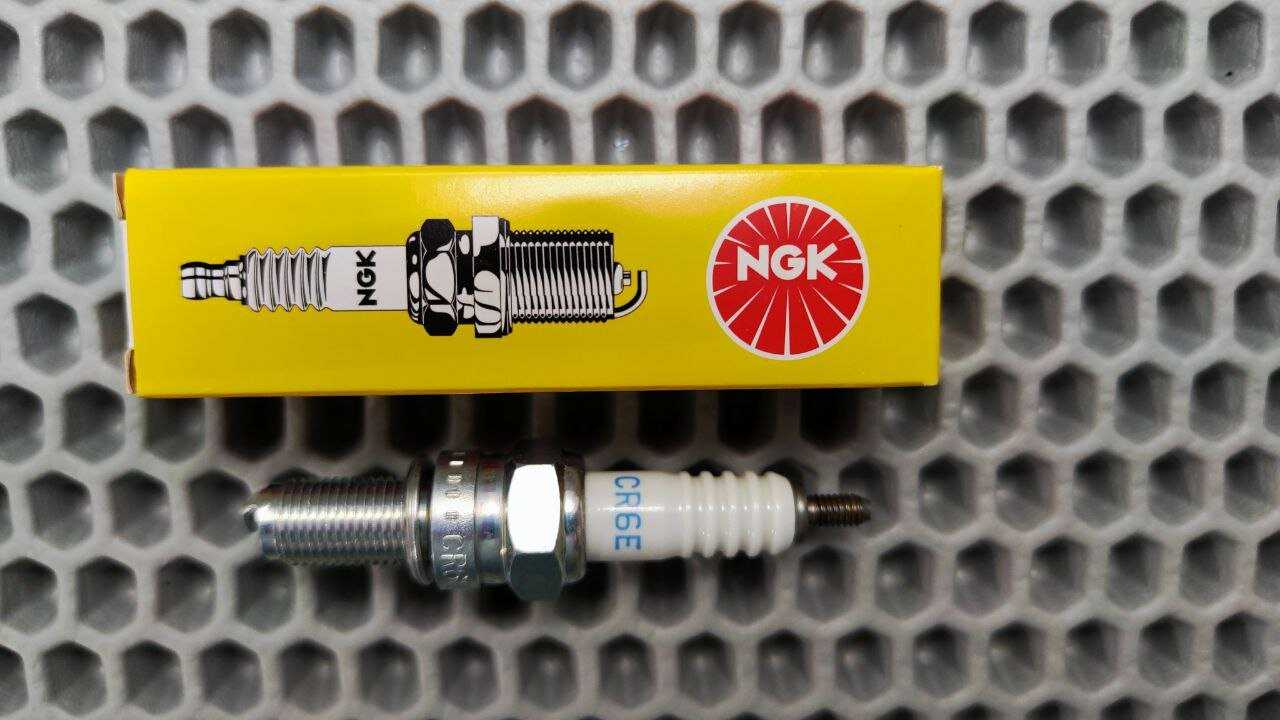 NGK CR6E (6965)