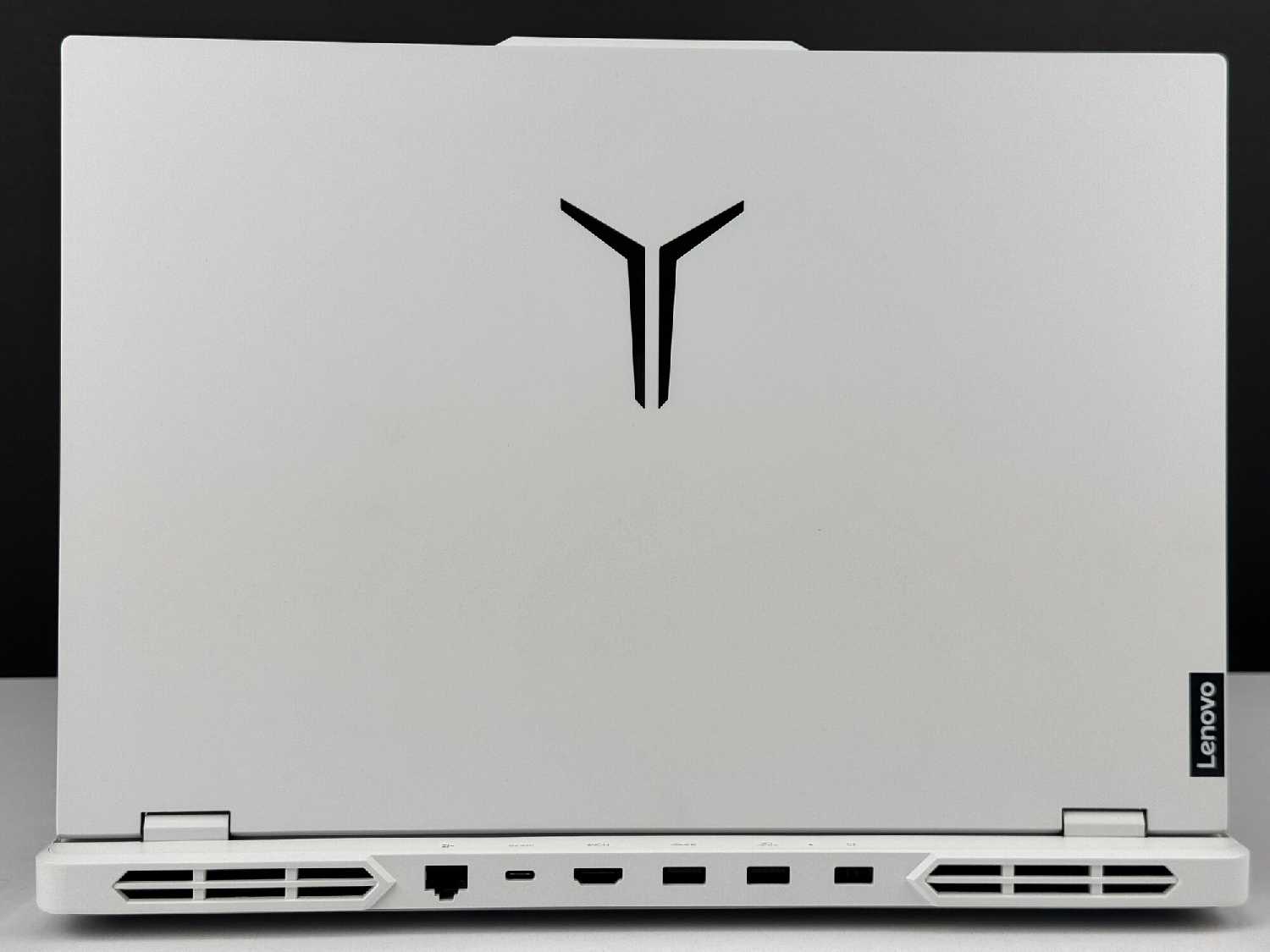Lenovo Legion 5 Pro (R9000P)
