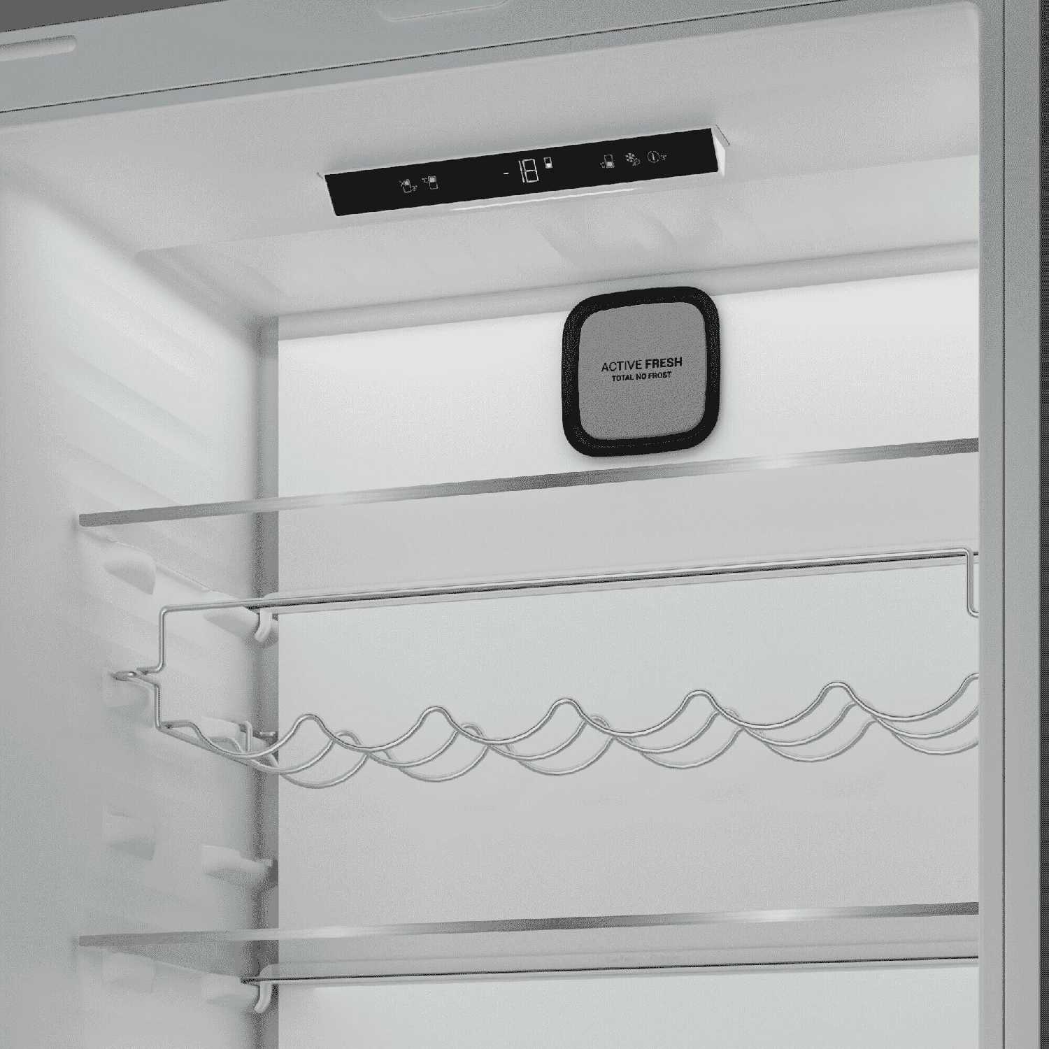 Встраиваемый холодильник Hotpoint-Ariston HBT 400I фотография 6