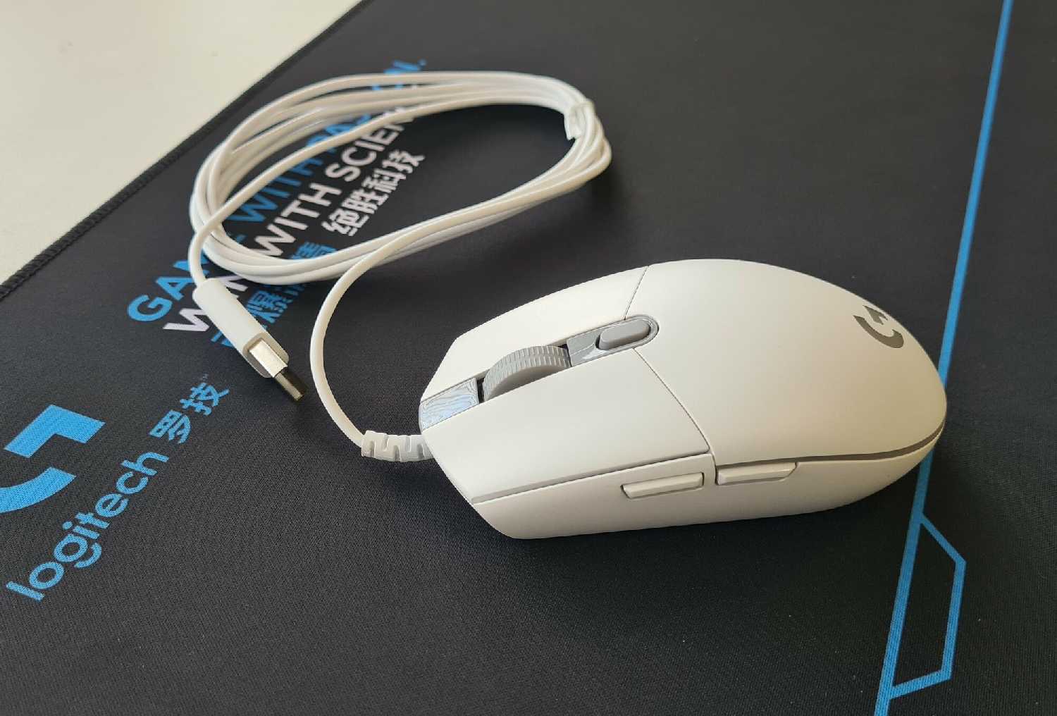 Комплект Logitech Мышь G102 + Коврик + Противоскользящие коньки фотография 12