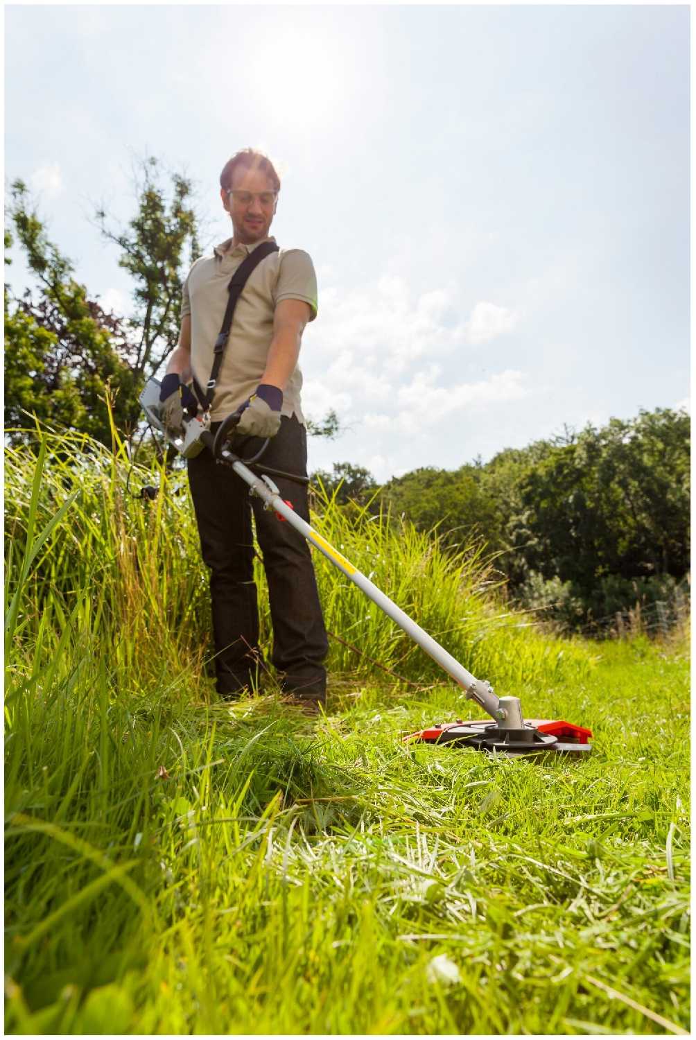 Π’ΡΠΈΠΌΠΌΠ΅Ρ ΡΠ»Π΅ΠΊΡΡΠΈΡΠ΅ΡΠΊΠΈΠΉ AL-KO BC 1200 E (112924) ΡΠΎΡΠΎΠ³ΡΠ°ΡΠΈΡ 4