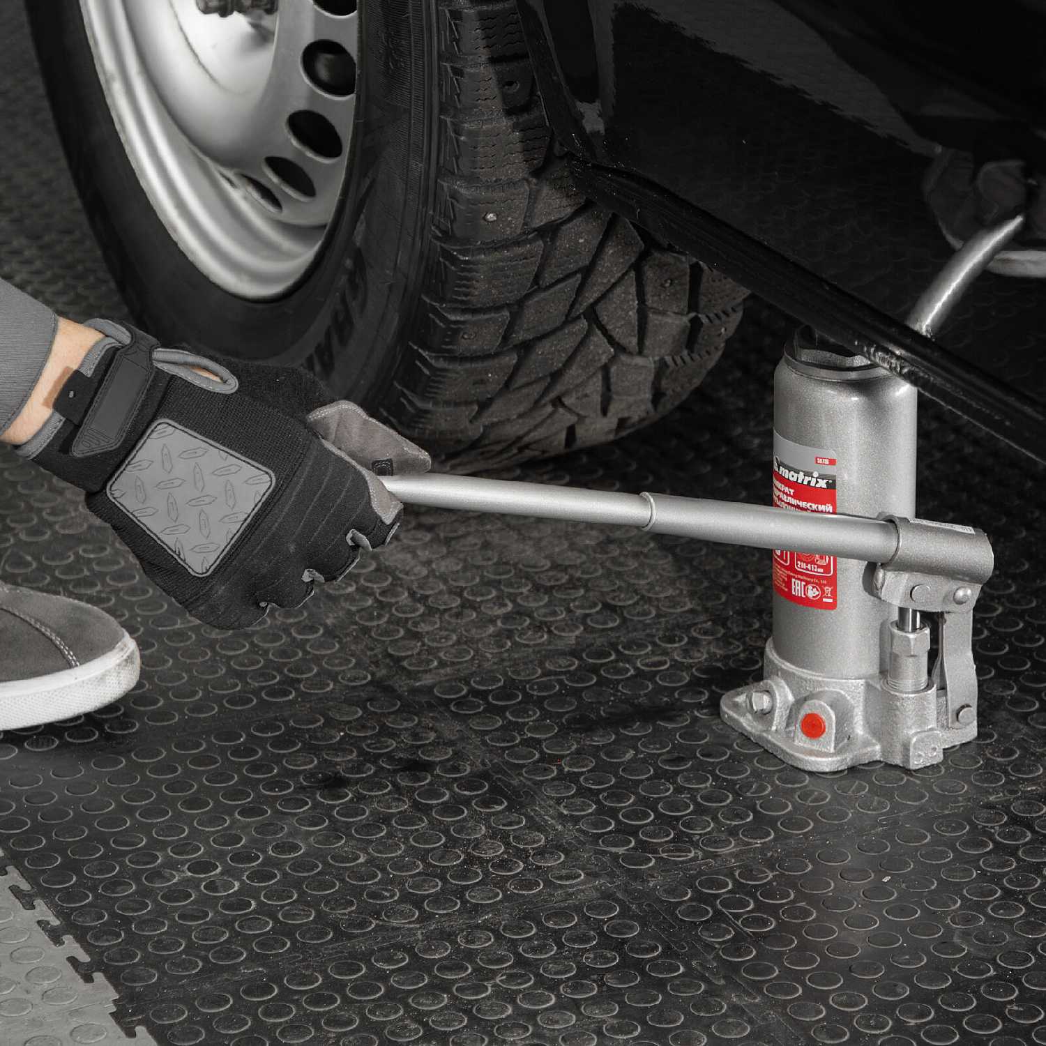 Домкрат бутылочный гидравлический Matrix Домкрат бутылочный гидравлический (50756) фотография 7