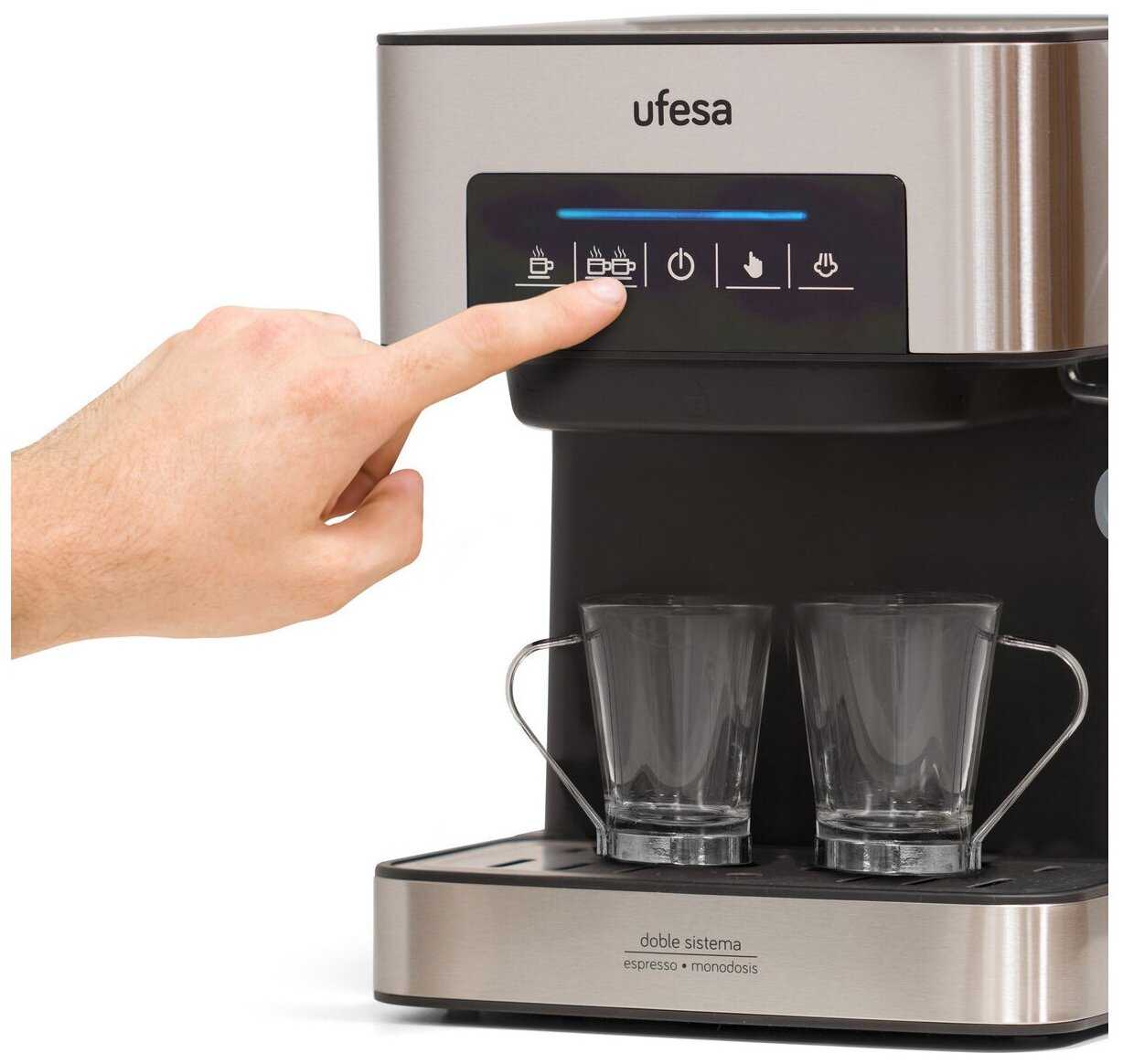 Кофеварка рожковая Ufesa CE7255, черный фотография 4