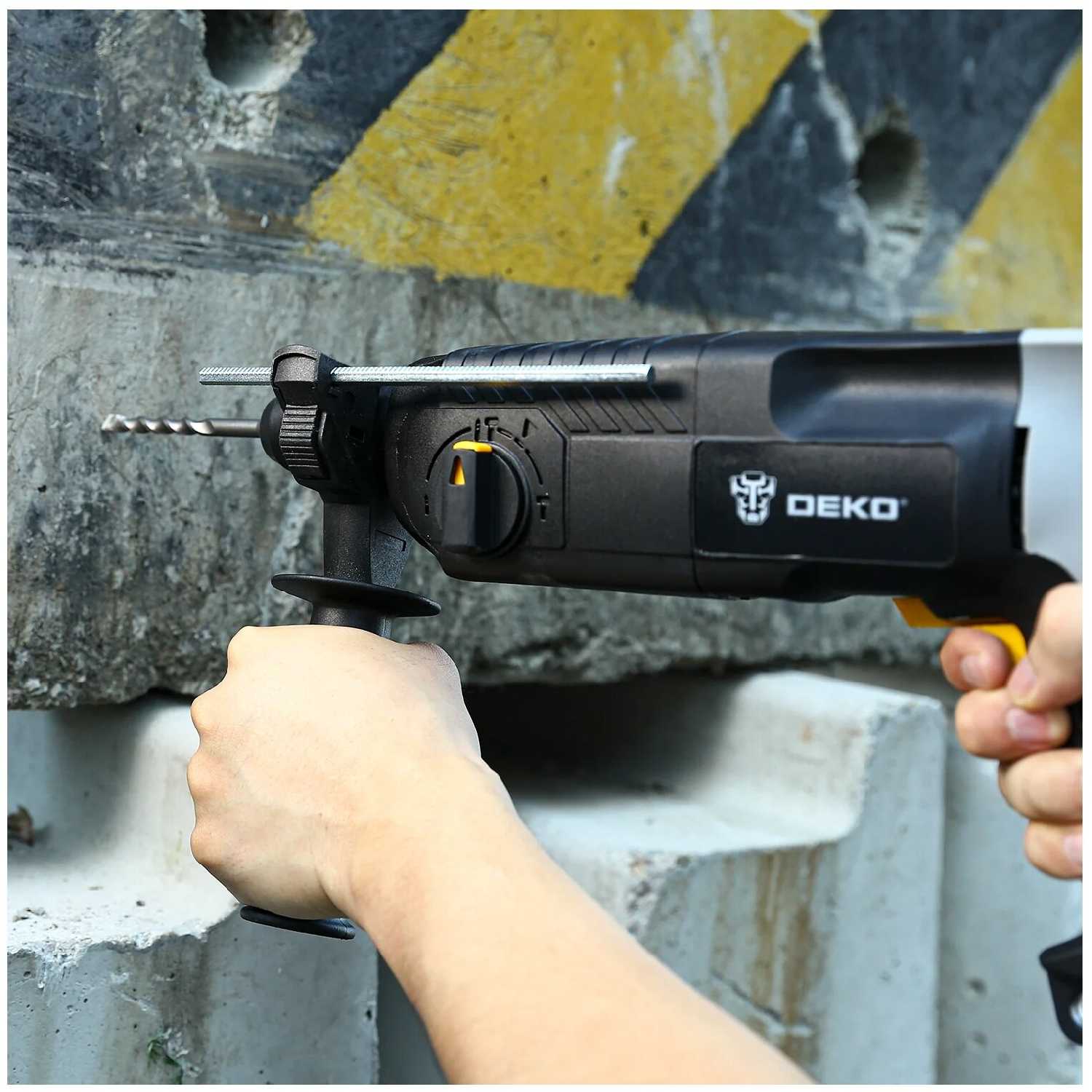Перфоратор DEKO DKH850W (063-4255) фотография 8