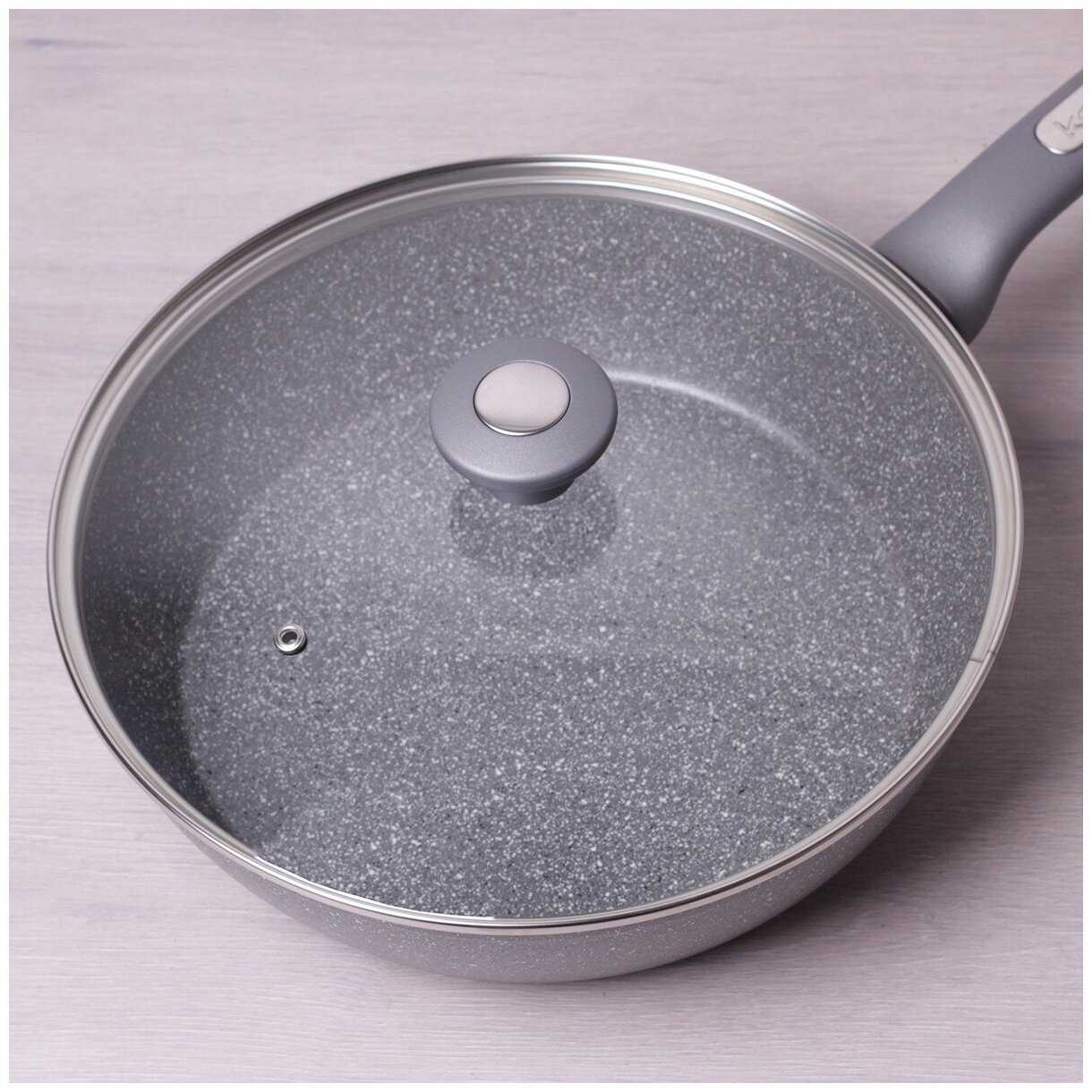 Сотейник 28 см с крышкой Kamille KM-4277GR (Ø28х7.5 см) из кованного алюминия с серым мраморным покрытием фотография 3