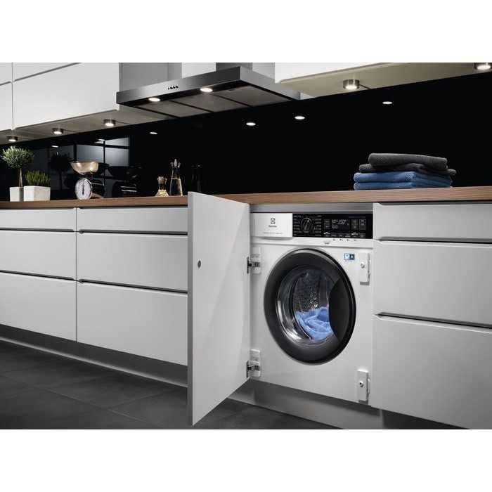 Встраиваемая стирально-сушильная машина Electrolux EW7W368SI фотография 1