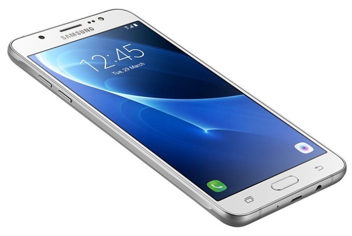 Смартфон Samsung Galaxy J7 (2016) фотография 3