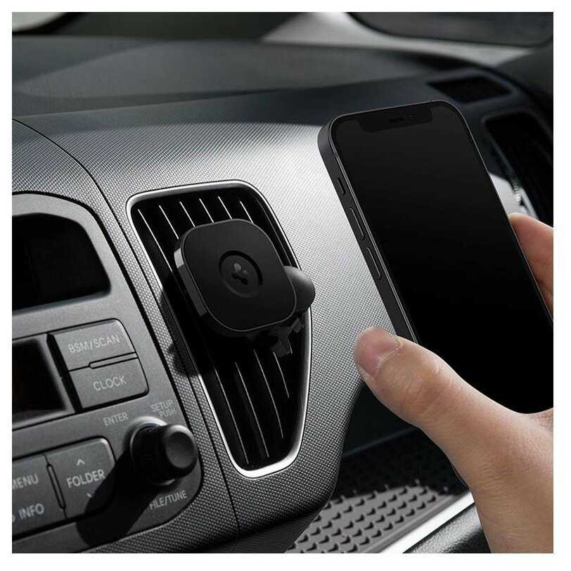Автомобильный держатель Spigen ITS12 Magnetic Magsafe Vent Car Mount (ACP02617) черный фотография 5