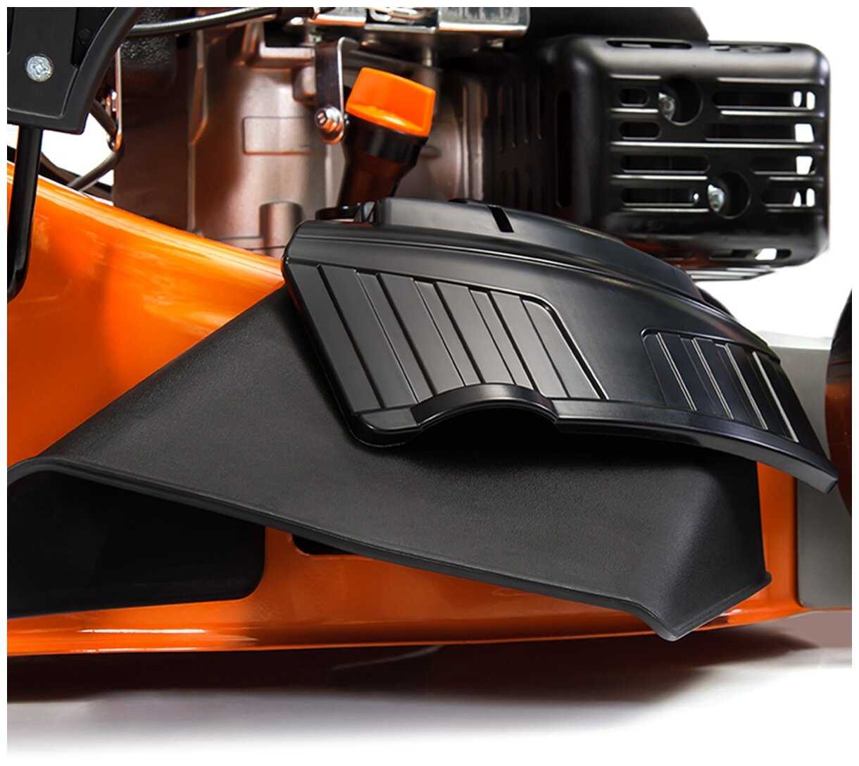 Бензиновая газонокосилка Daewoo Power Products DLM 5500 SVE фотография 3