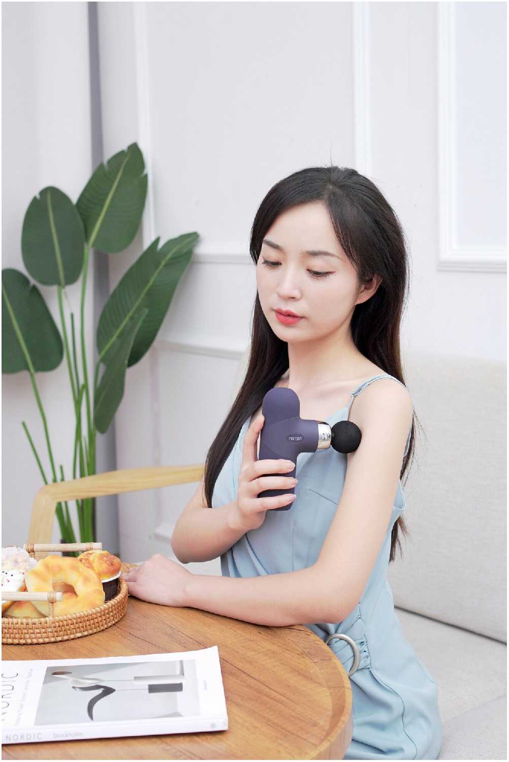 Перкуссионный массажер FitTop SuperHit Mini фотография 6