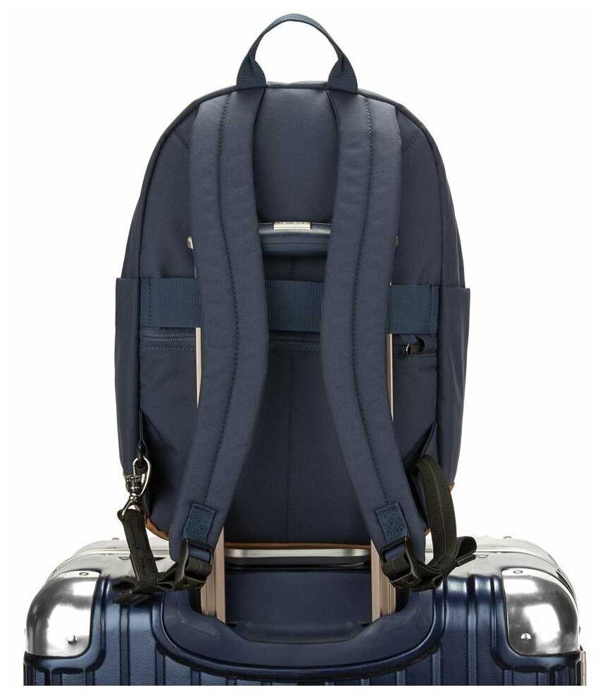 Городской рюкзак PacSafe Go 15L фотография 15