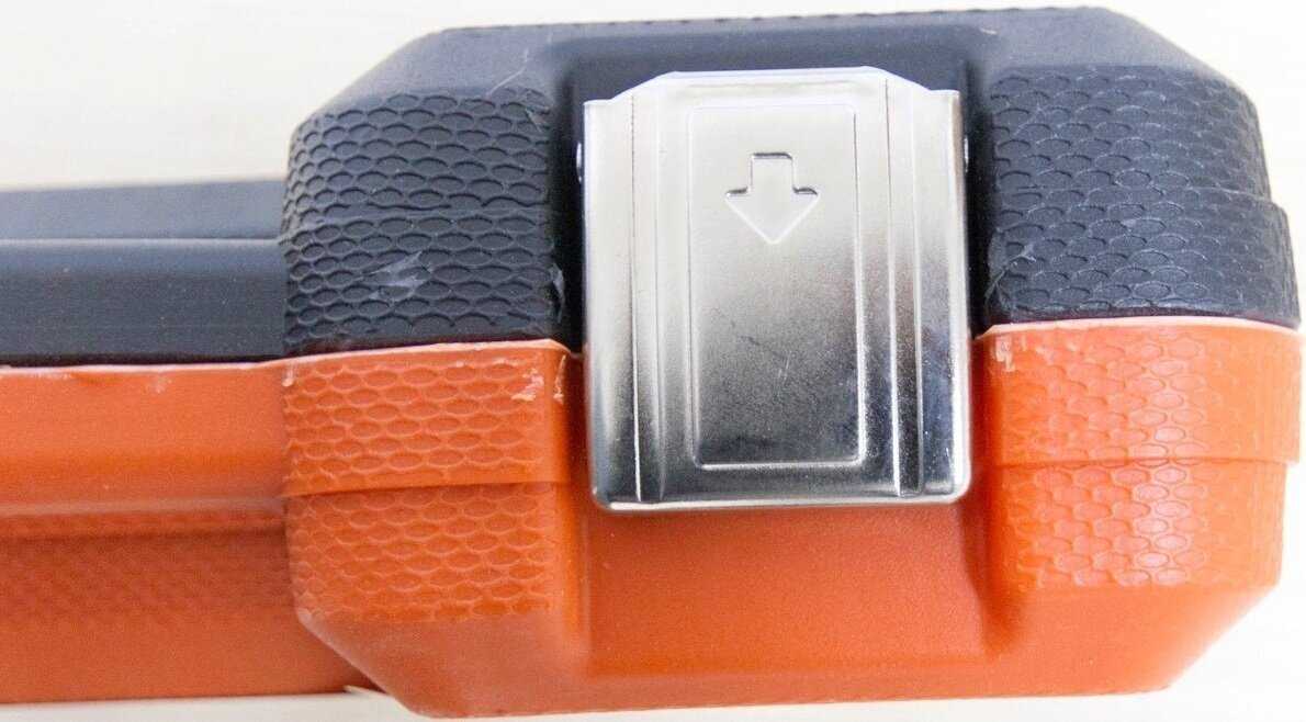 Набор строительных инструментов Кузьмич НИК-015/82 фотография 2