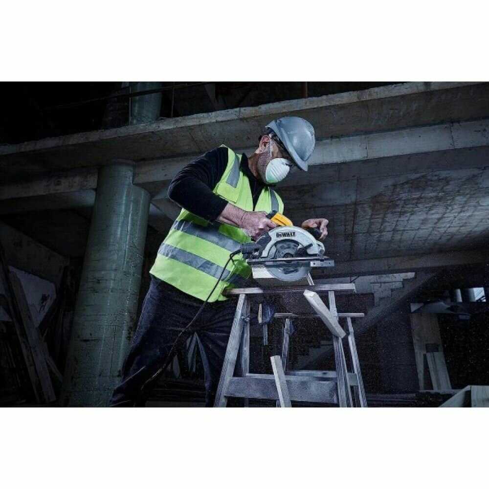 Циркулярная пила DeWalt DWE5615 (190 мм) фотография 10