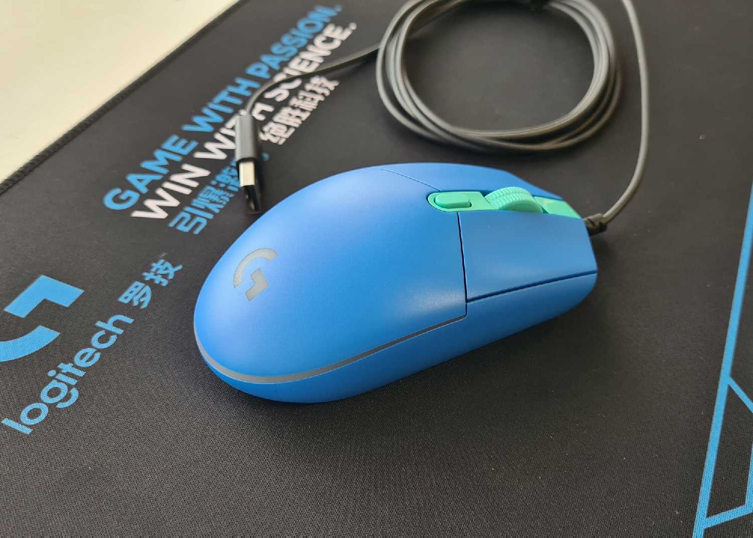 Комплект Logitech Мышь G102 + Коврик + Противоскользящие коньки фотография 8