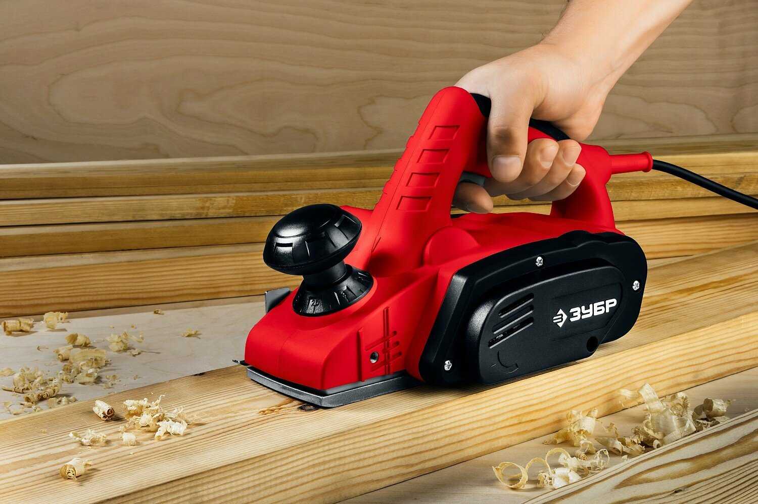 Аккумуляторный рубанок ЗУБР ЗР-950-82 фотография 9