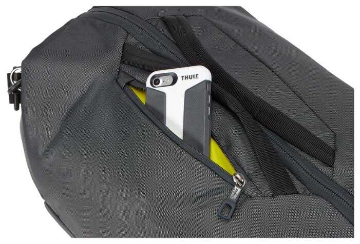 Сумка дорожная THULE, отделение для обуви, фиксирующие ремни, плечевой ремень фотография 15