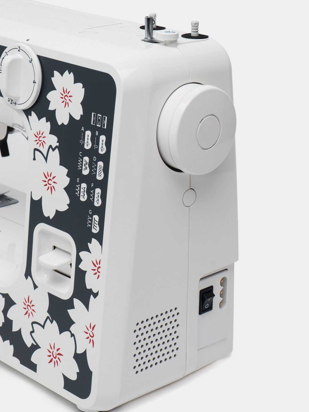 Швейная машина Janome Art 67 фотография 6