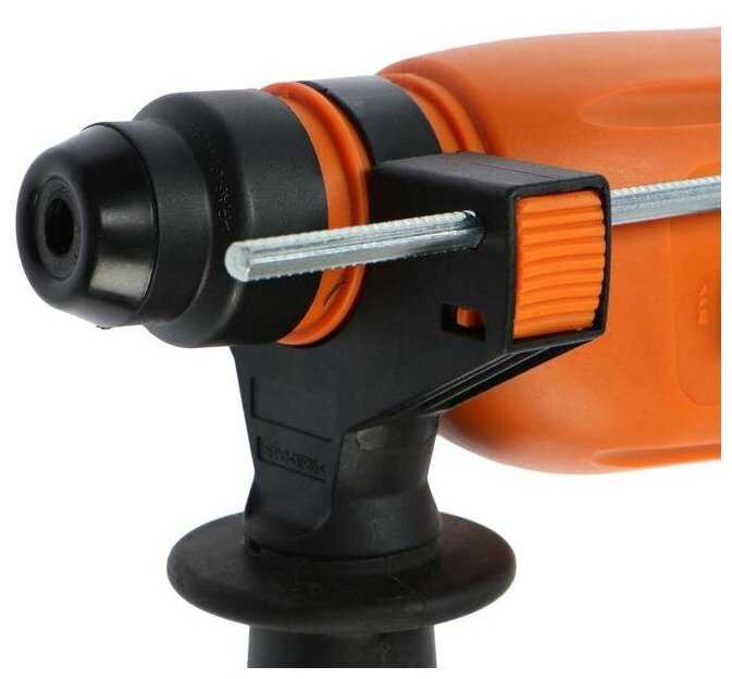 Перфоратор ВИХРЬ П-800К фотография 16