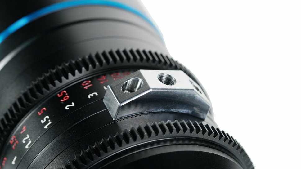 Объектив Sirui Venus 75mm T2.9 1.6x Anamorphic (VENUS E75) фотография 5