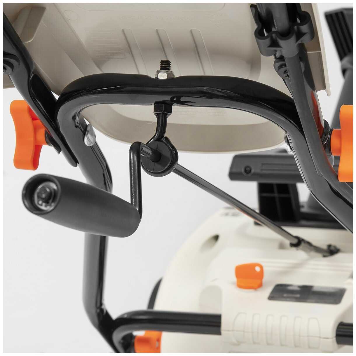 Аккумуляторный снегоуборщик DAEWOO DAST 5040Li с АКБ и ЗУ фотография 4