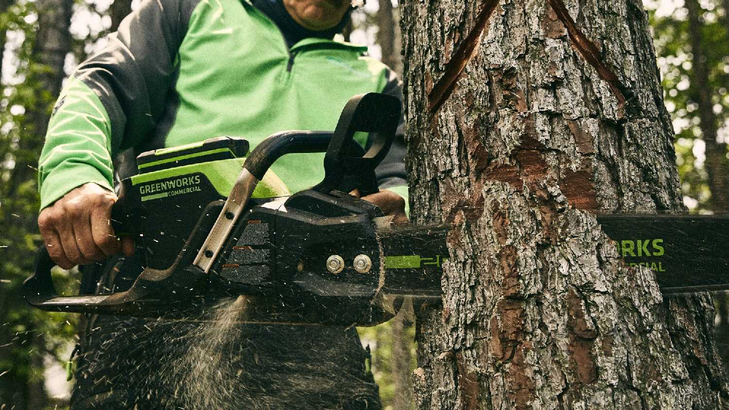Цепная пила Greenworks GD82CS51 (82V 51см) фотография 10