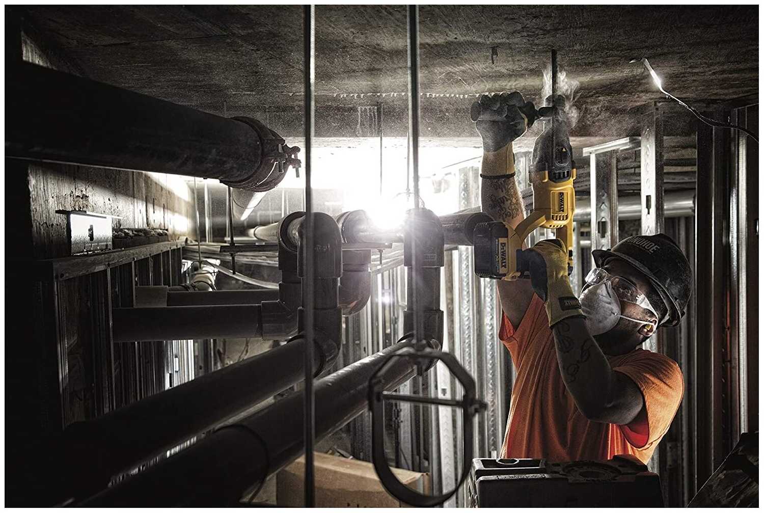 Перфоратор DeWALT DCH133M1 фотография 13