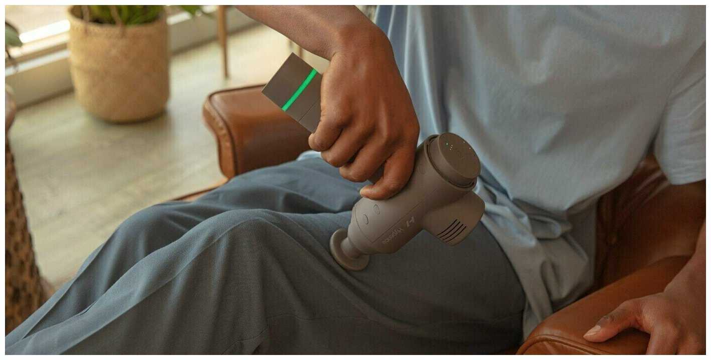 Перкуссионный массажёр Hyperice Hypervolt 2 фотография 2