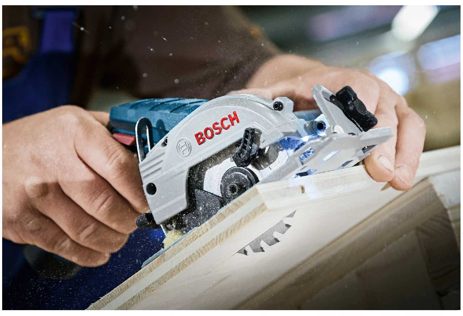 Дисковая пила аккумуляторная BOSCH GKS 12V-26 фотография 3