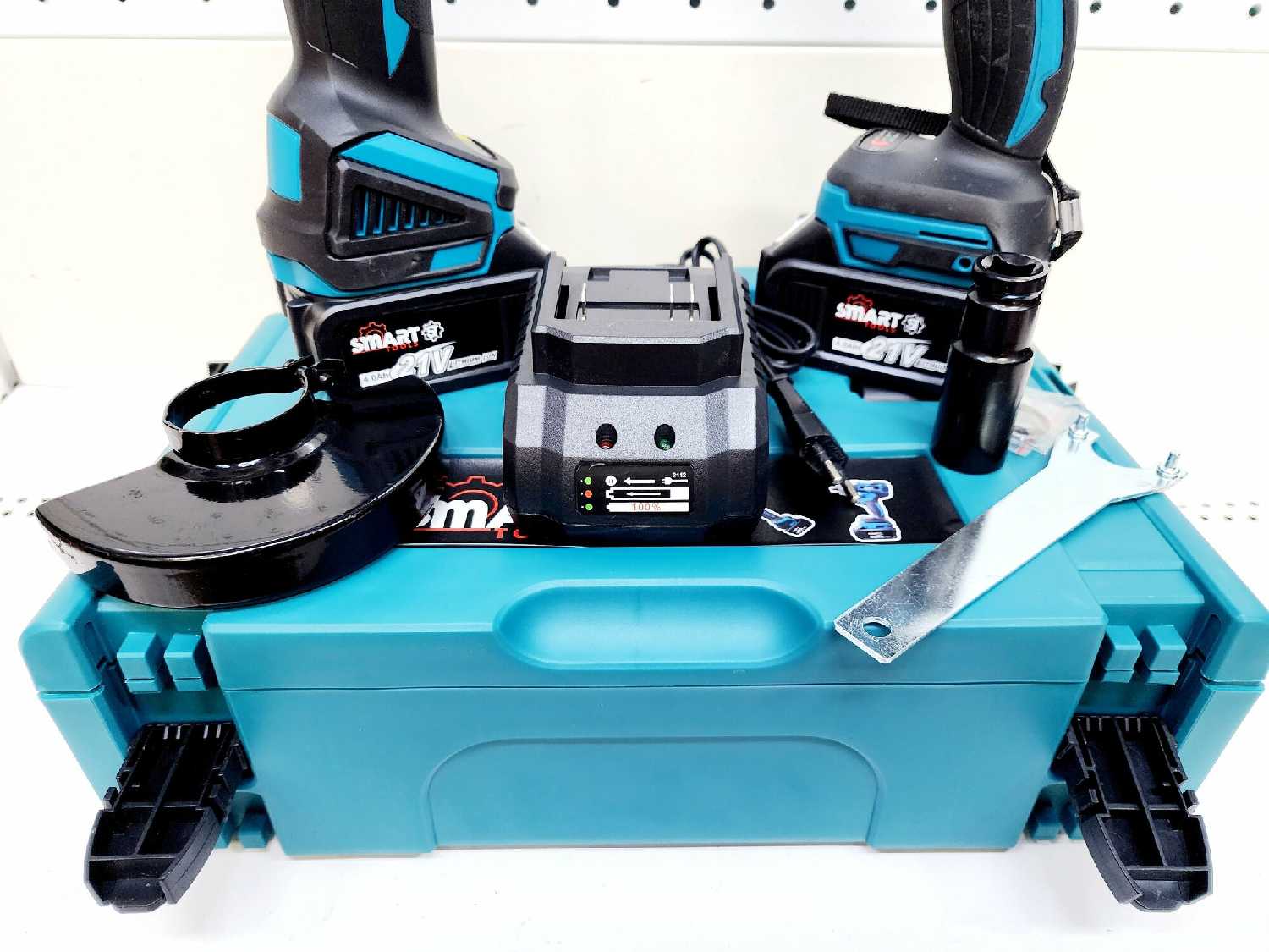 Набор аккумуляторного инструмента Smart 2 в 1 (гайковерт 350Нм + ушм 125мм), 21В, 4Ач фотография 1