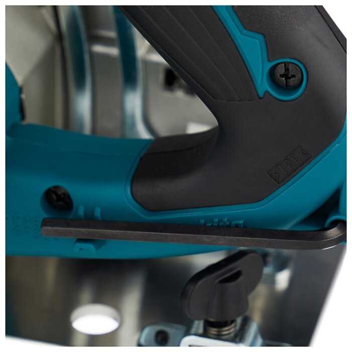 Дисковая пила Makita HS6601J, 1050 Вт фотография 6