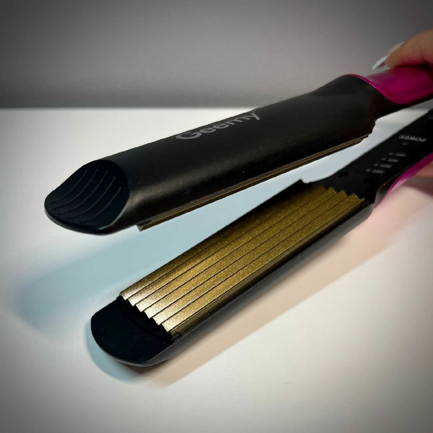 Щипцы-гофре Плойка гофре для завивки волос фотография 20