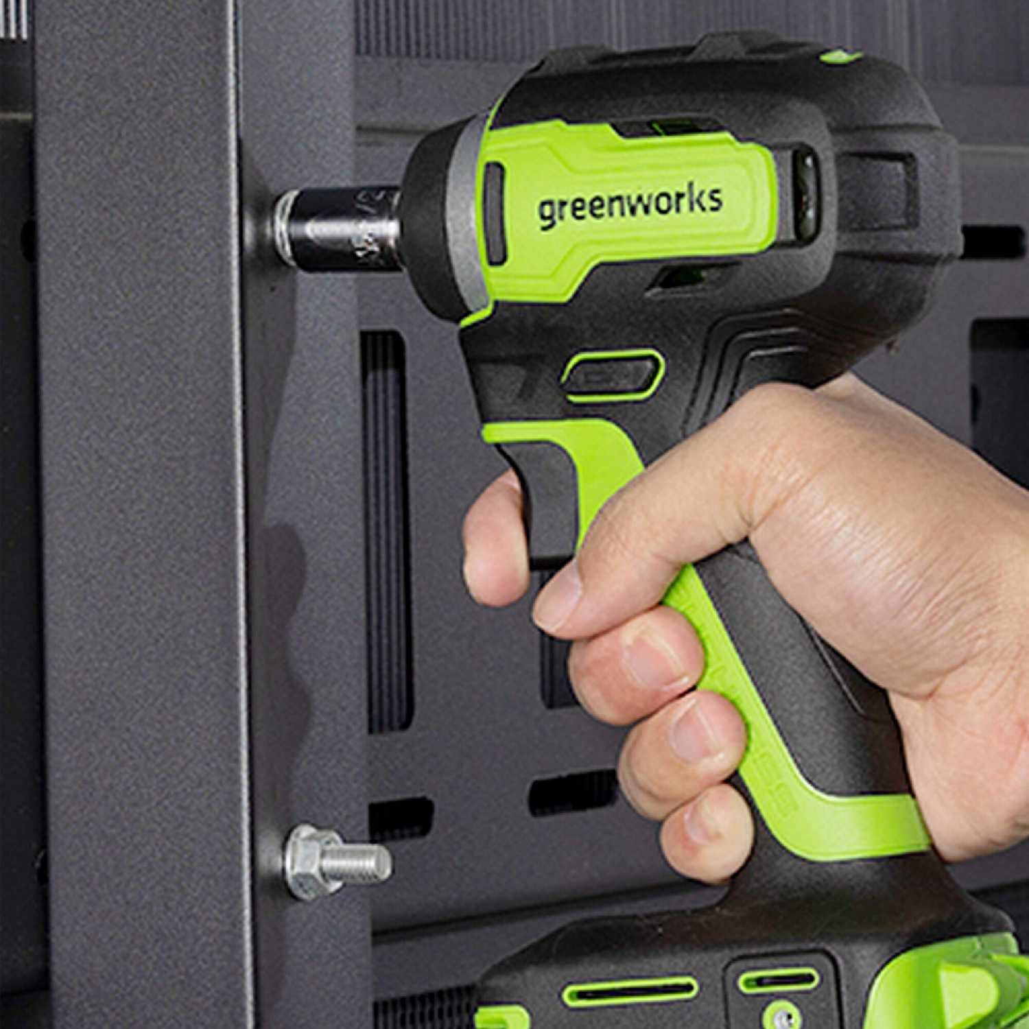 Гайковерт Greenworks G24IW200 [3803607CUA, 24V, б/щет, 3/8', 200Нм, 1×2Ач, ЗУ] фотография 8
