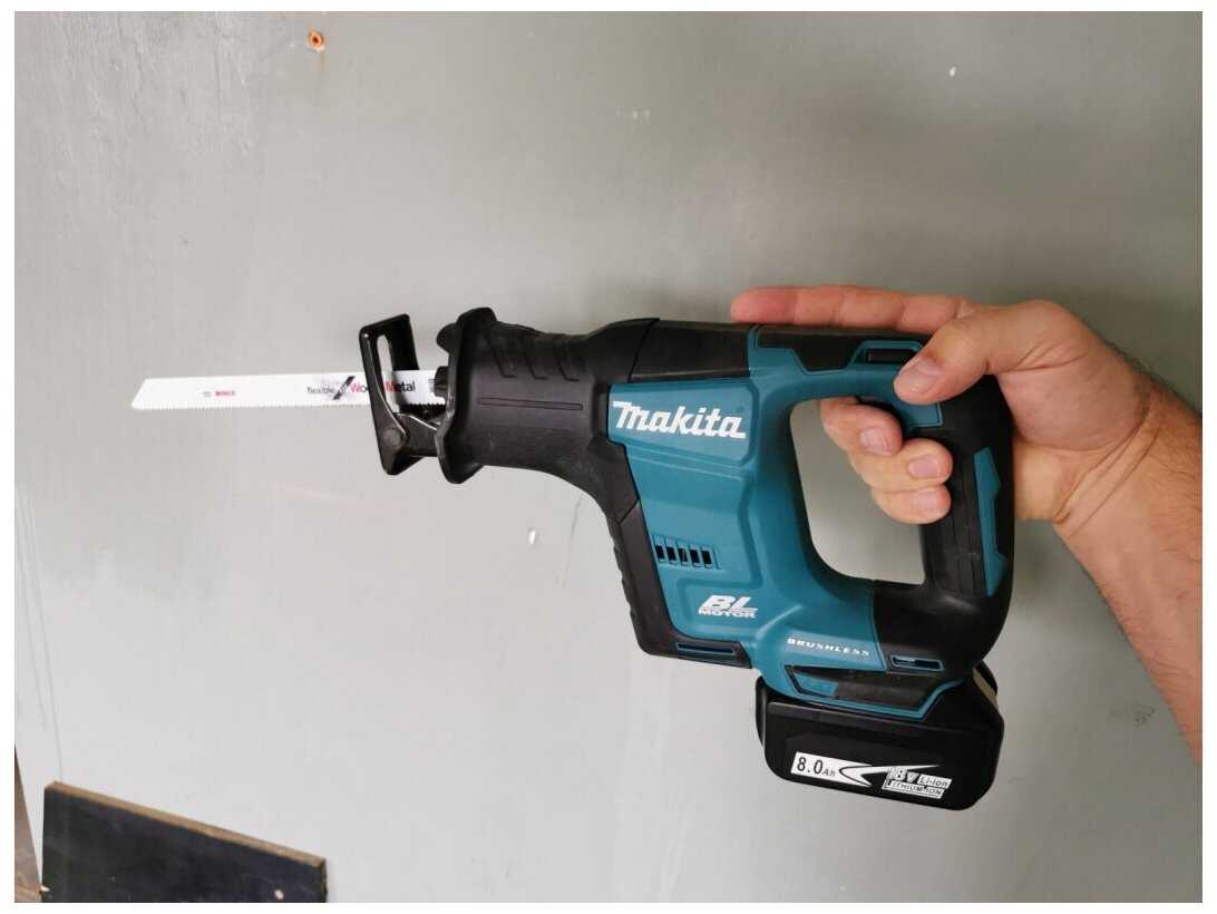 Пила Makita DJR188Z фотография 5