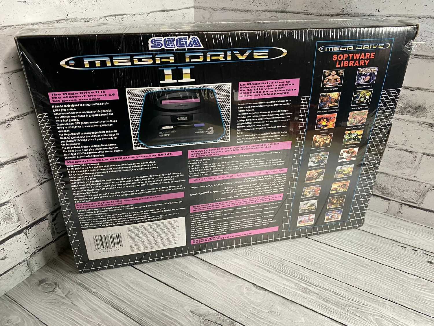 SEGA Mega Drive 2 (16 Bit) + Mortal Kombat Ultimate (38 игр) фотография 2