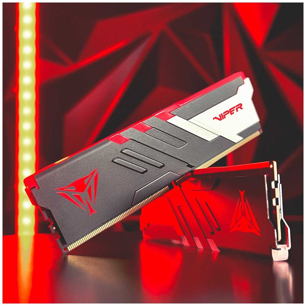 Оперативная память Patriot Memory VIPER Venom RGB DDR5 (PVVR532G720C34K) фотография 7