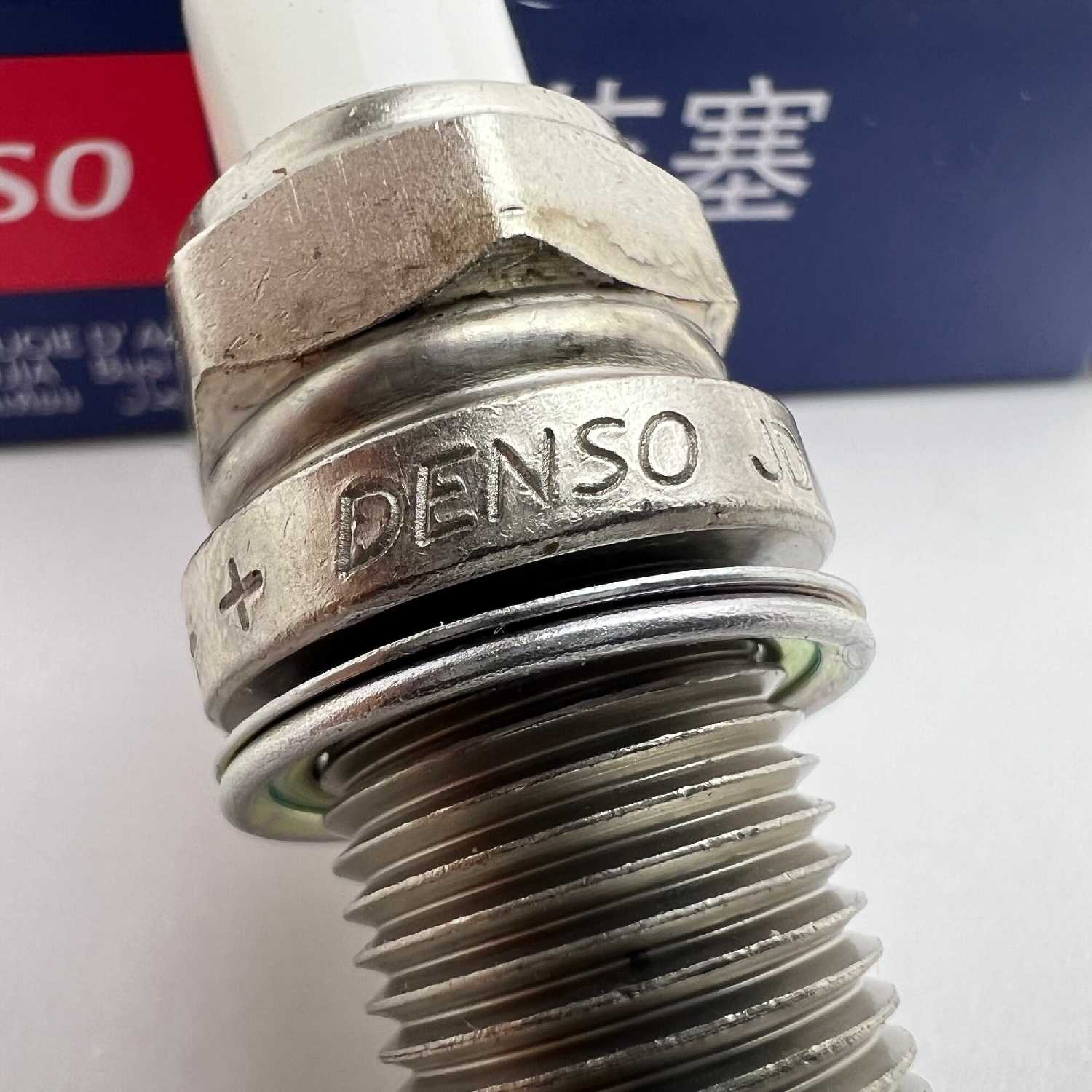 Свечи зажигания DENSO K16TR11 (Комплект 4шт) фотография 7