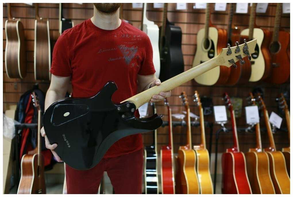 Schecter SGR 006 BLK электрогитара с чехлом, черная фотография 4