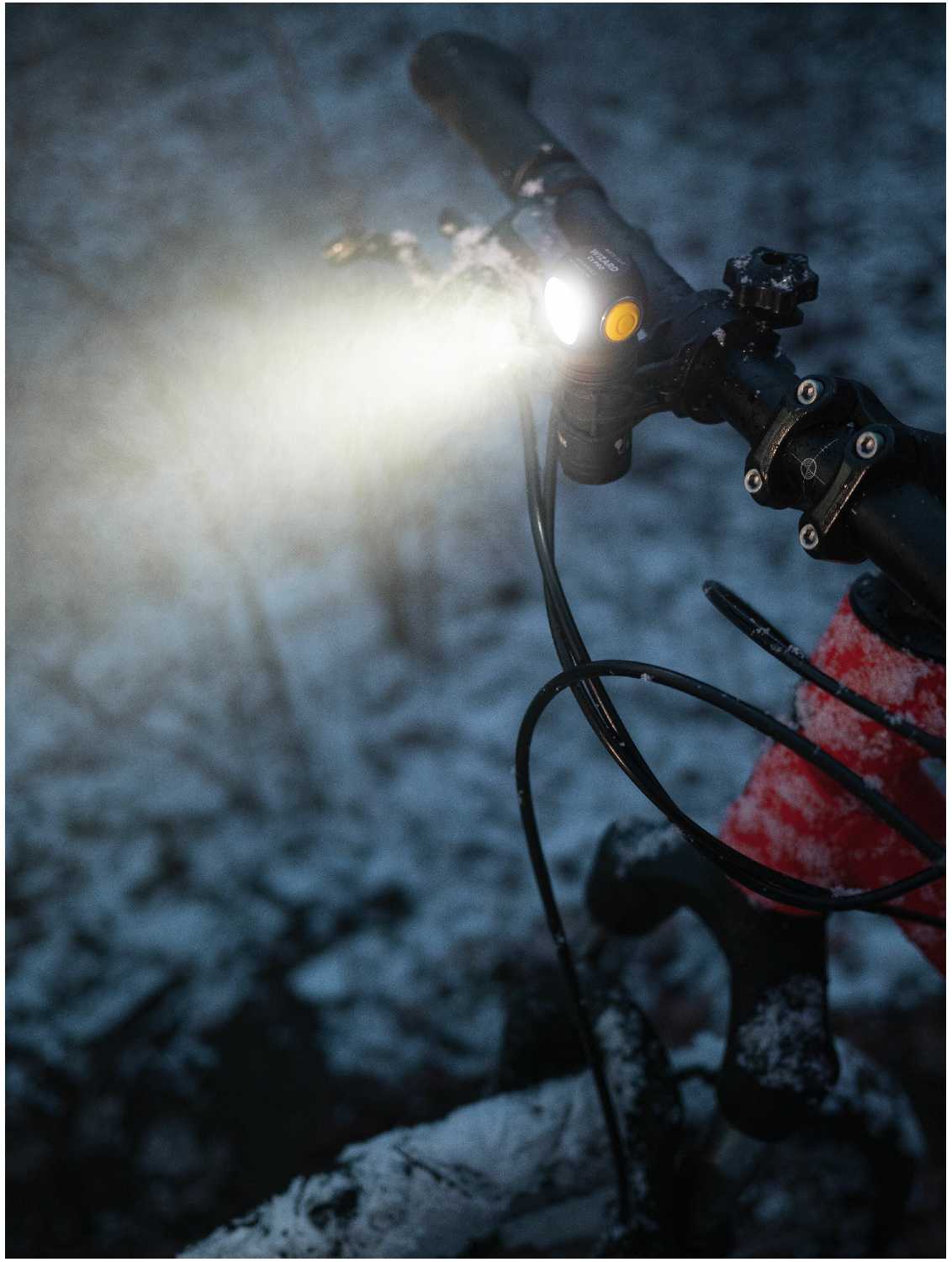 Фонарик аккумуляторный Armytek Wizard C1 Pro Magnet, Белый свет F09001C ручной налобный велосипедный кемпинговый светодиодный автомобильный магнитный фотография 14