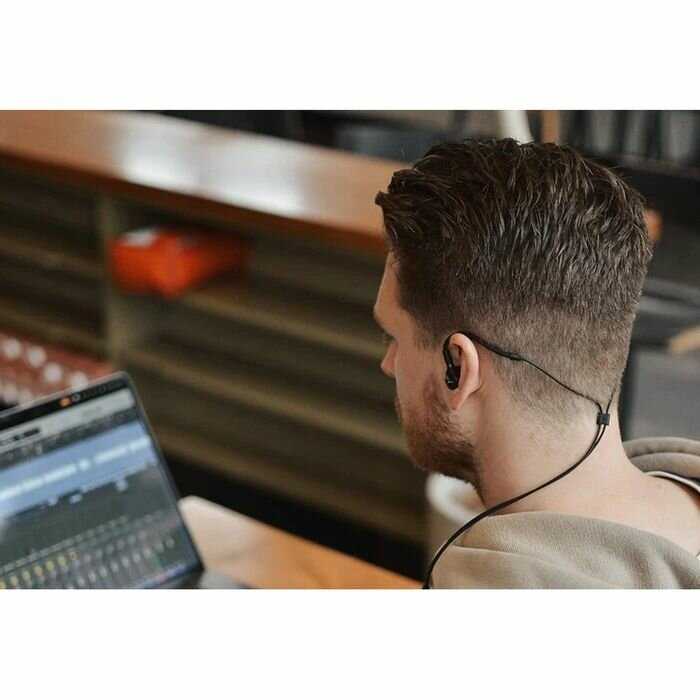 Наушники Beyerdynamic DT 73 IE фотография 3