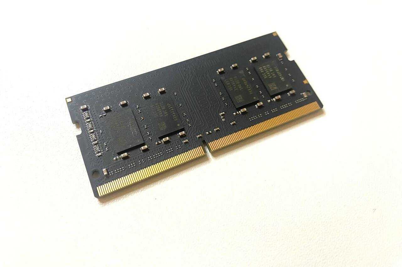 Оперативная память Samsung Basic 8 ГБ DDR4 SODIMM CL17 (M471A1K43CB1-CRC) фотография 6