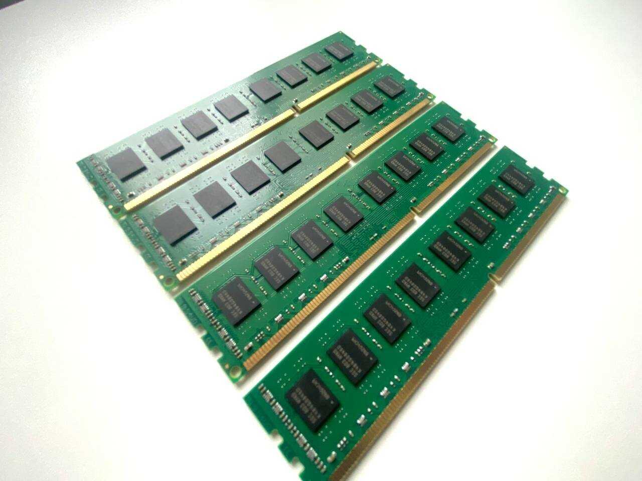 Модуль памяти Samsung DDR3 8GB (1600МГц) фотография 1