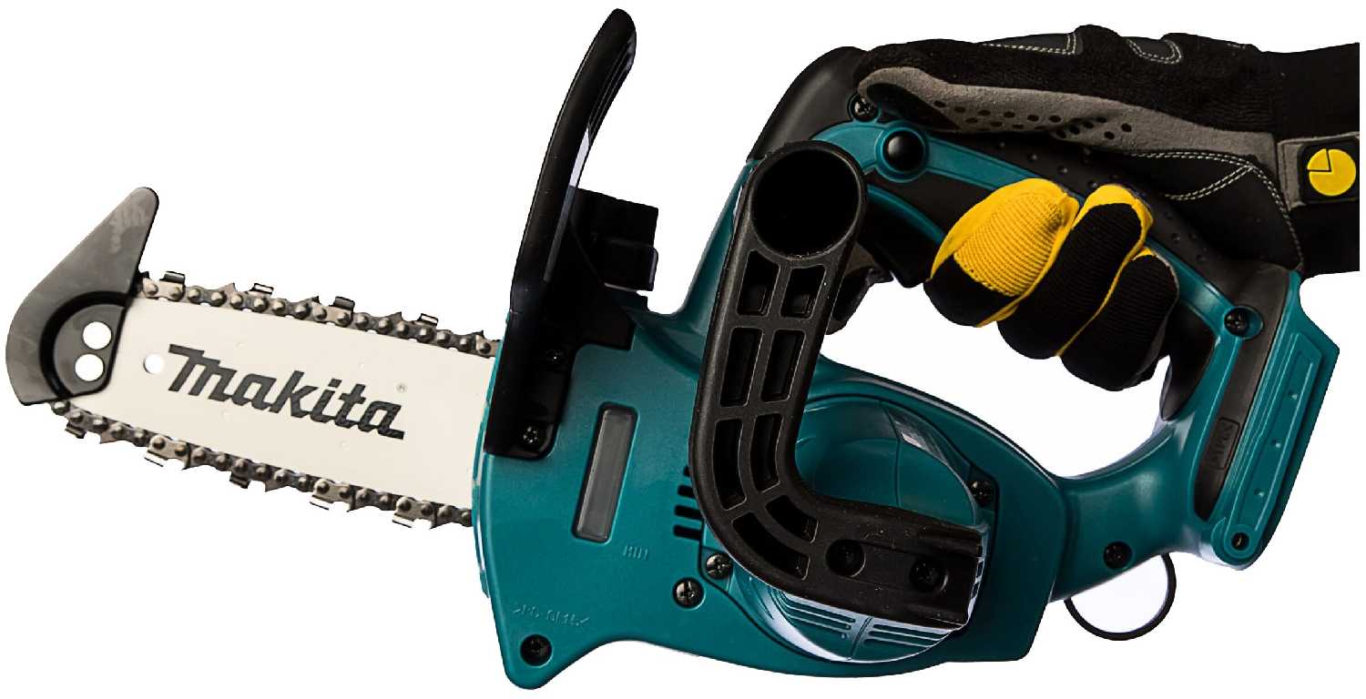 Пила аккумуляторная Makita DUC122Z фотография 6