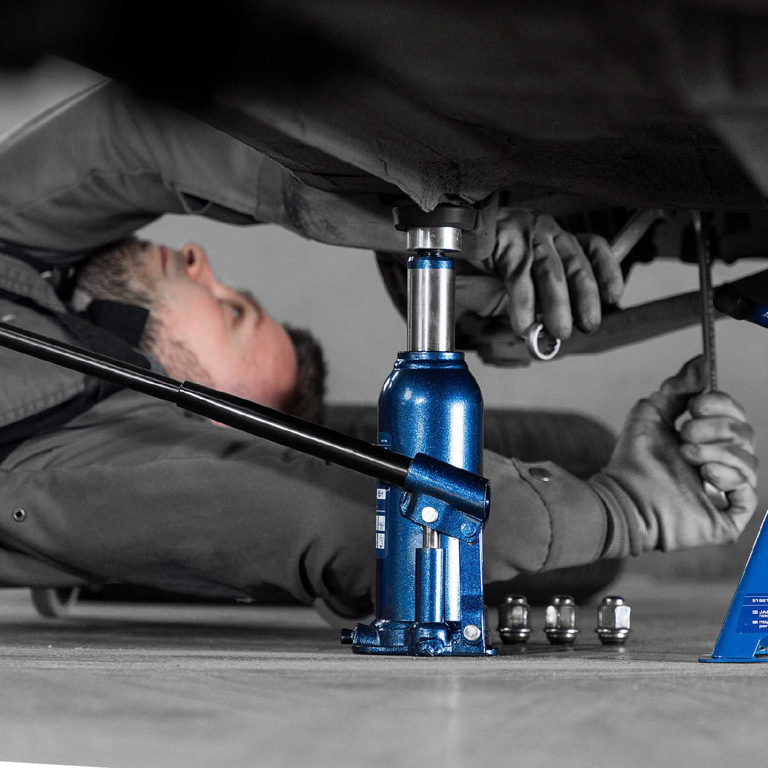 Домкрат бутылочный гидравлический Stels Домкрат бутылочный гидравлический (51164) фотография 6