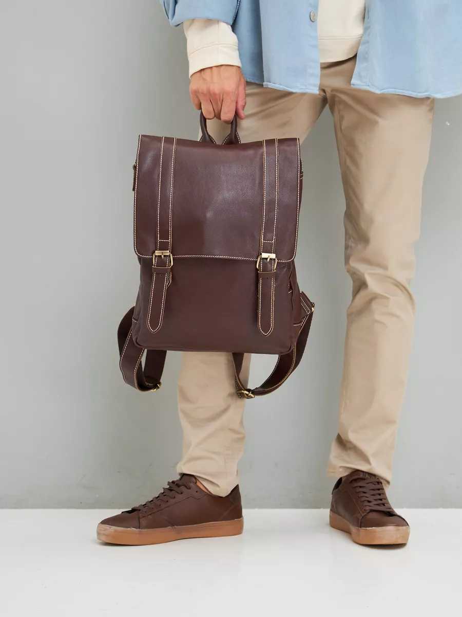 Рюкзак кожаный мужской городской для ноутбука Capsa с 3 наружными карманами и клапаном фотография 14