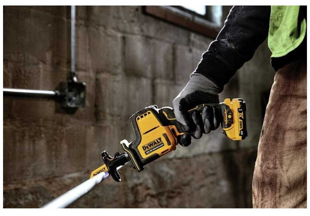 Пила DeWALT DCS312N фотография 4