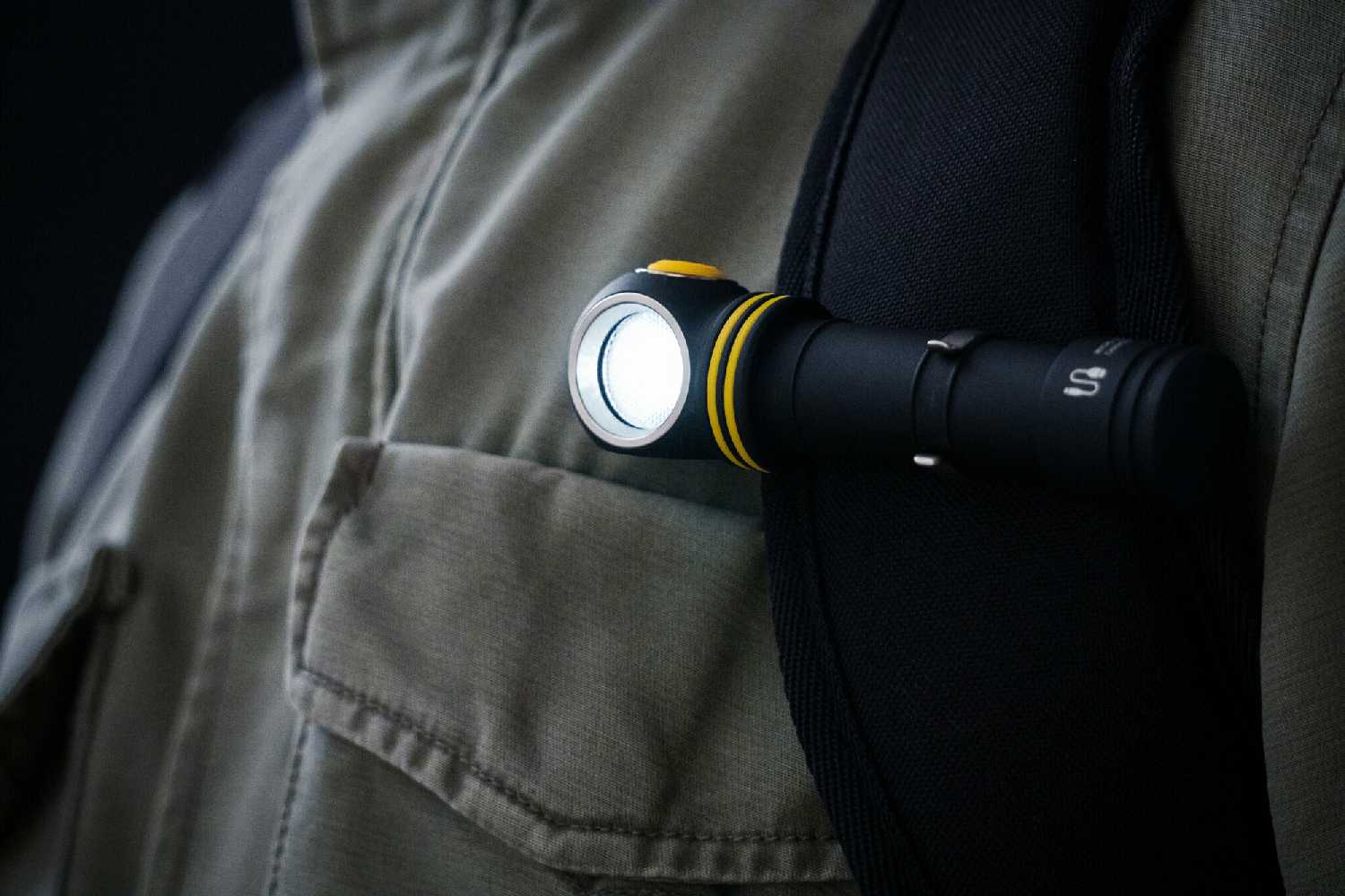 Мультифонарь Armytek Elf C2 (USB-C+18650) фотография 27
