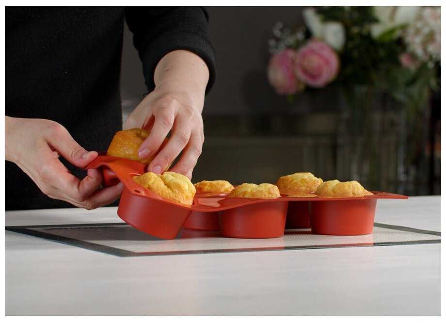 Форма для приготовления маффинов Muffin 18х33,5 см силиконовая Silikomart 20.023.00.0065 фотография 2